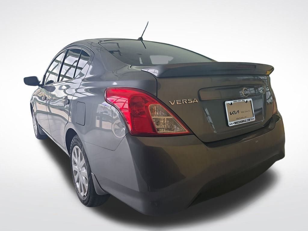 Used 2016 Nissan Versa S Plus image 3