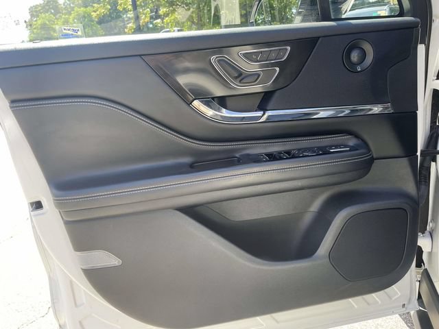 Used 2021 Lincoln Corsair Grand Touring AWD/4WD image 18