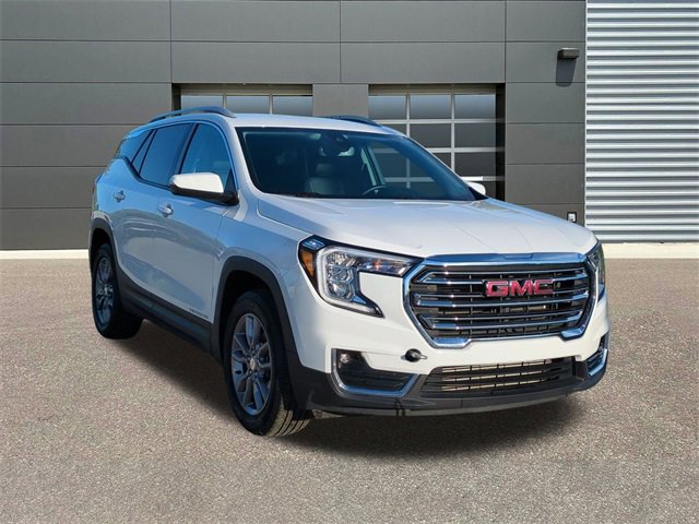 Used 2024 GMC Terrain SLT