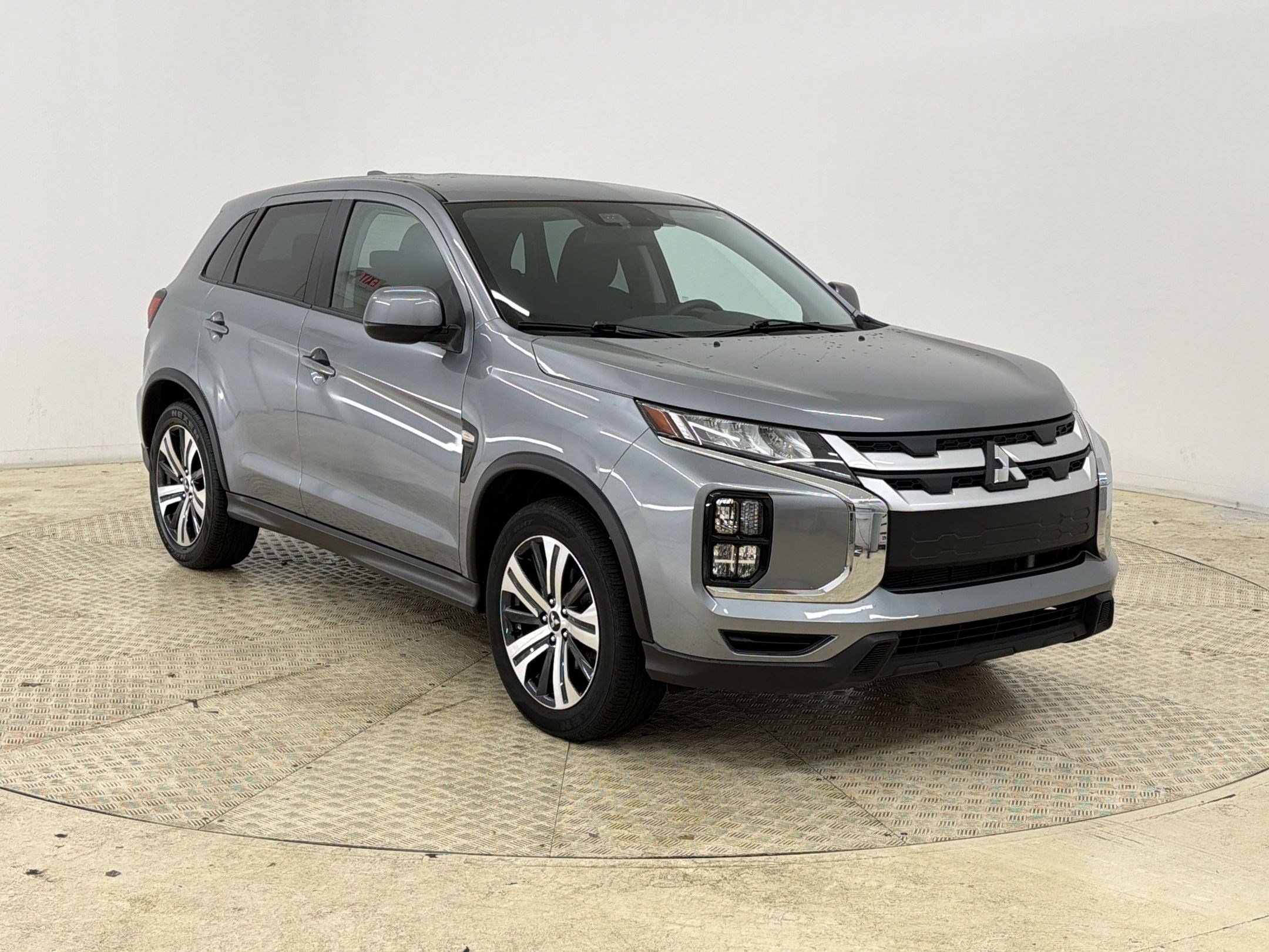 Used 2025 Mitsubishi Outlander Sport ES image 7