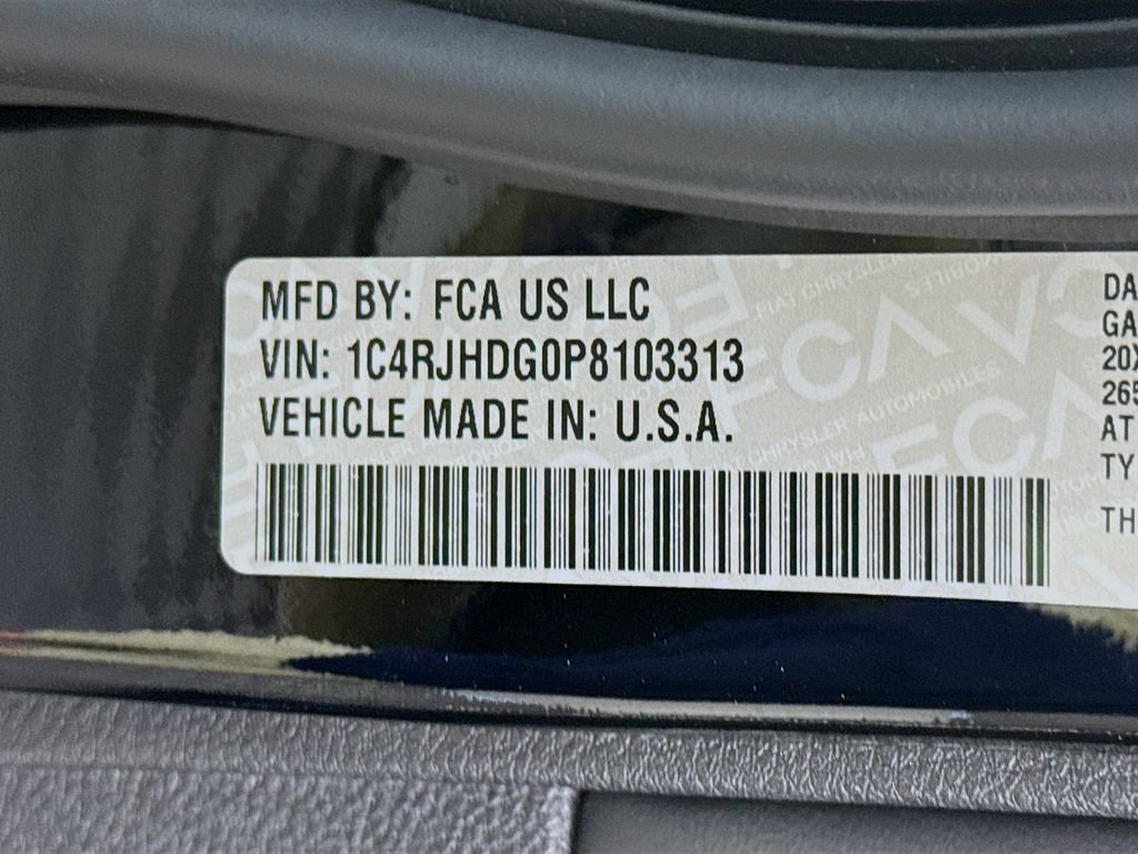 Used 2023 Jeep Grand Cherokee Overland AWD/4WD image 40
