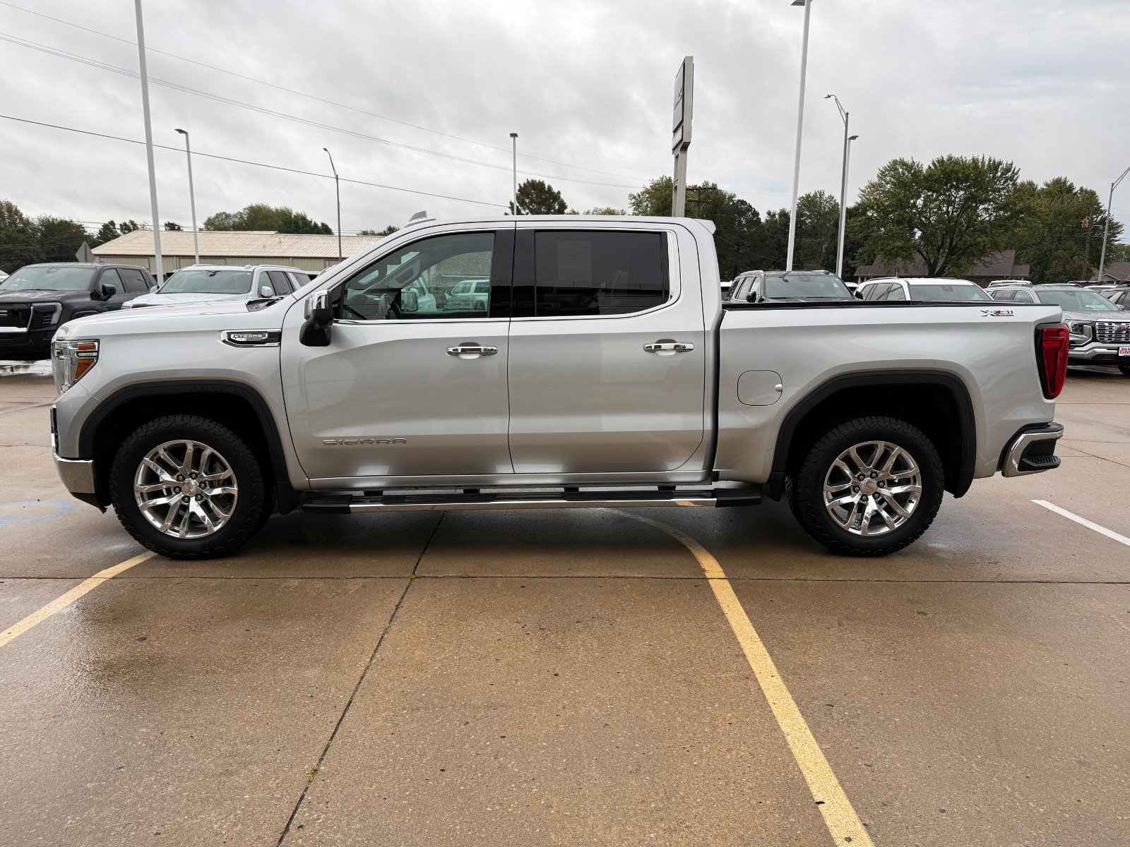 Used 2020 GMC Sierra 1500 SLT image 6