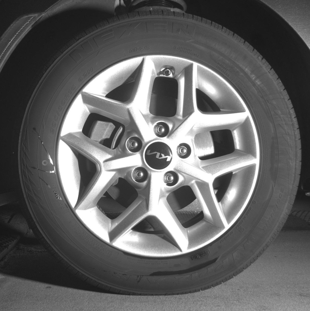 Used 2025 Kia Soul LX w/ LX Technology Package FWD image 12