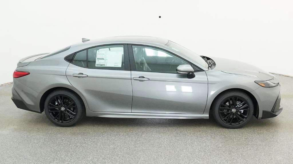 New 2026 Toyota Camry SE image 5