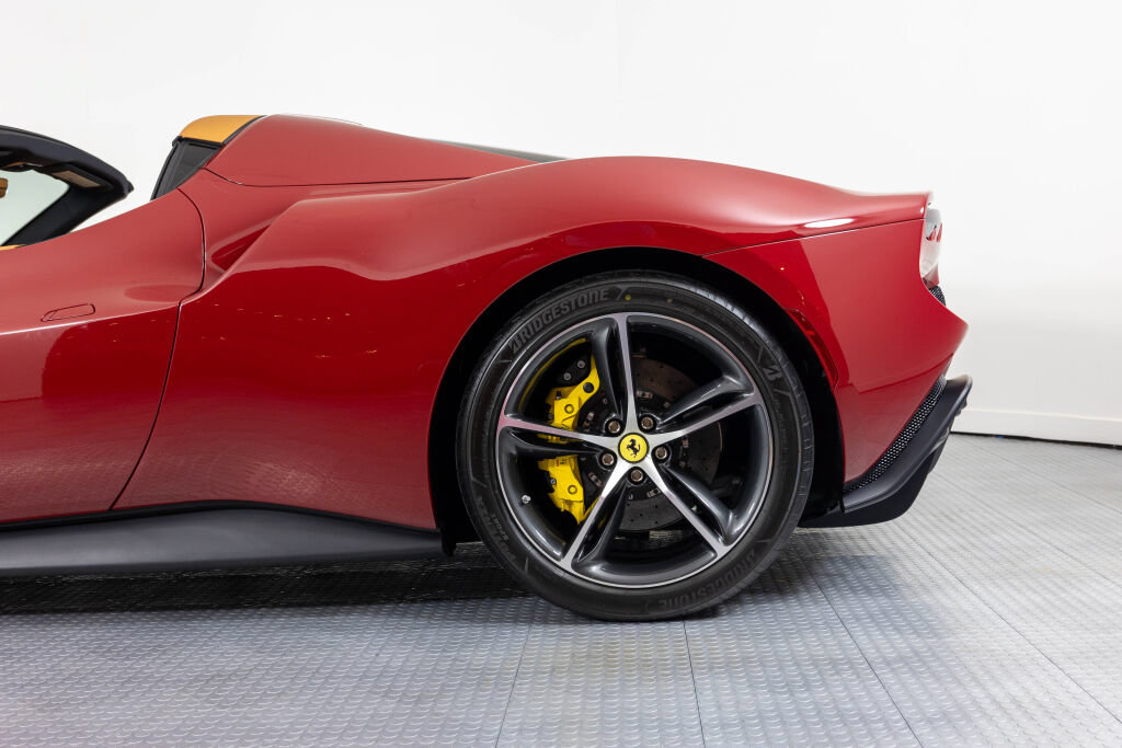 Used 2026 Ferrari 296 GTS RWD image 28