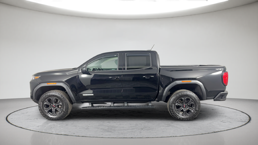 Used 2024 GMC Canyon Elevation w/ Elevation Premium Package AWD/4WD image 13