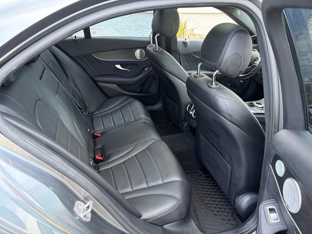 Used 2021 Mercedes-Benz C 300 Sedan image 28