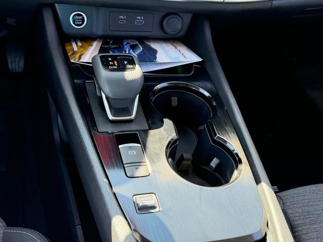 Certified 2023 Nissan Rogue SV image 17