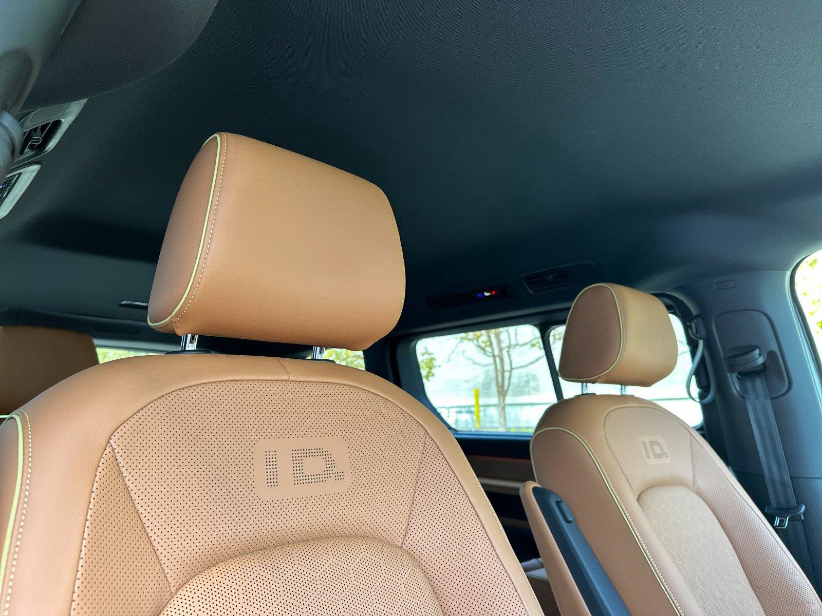 New 2025 Volkswagen ID. Buzz Pro S RWD image 17