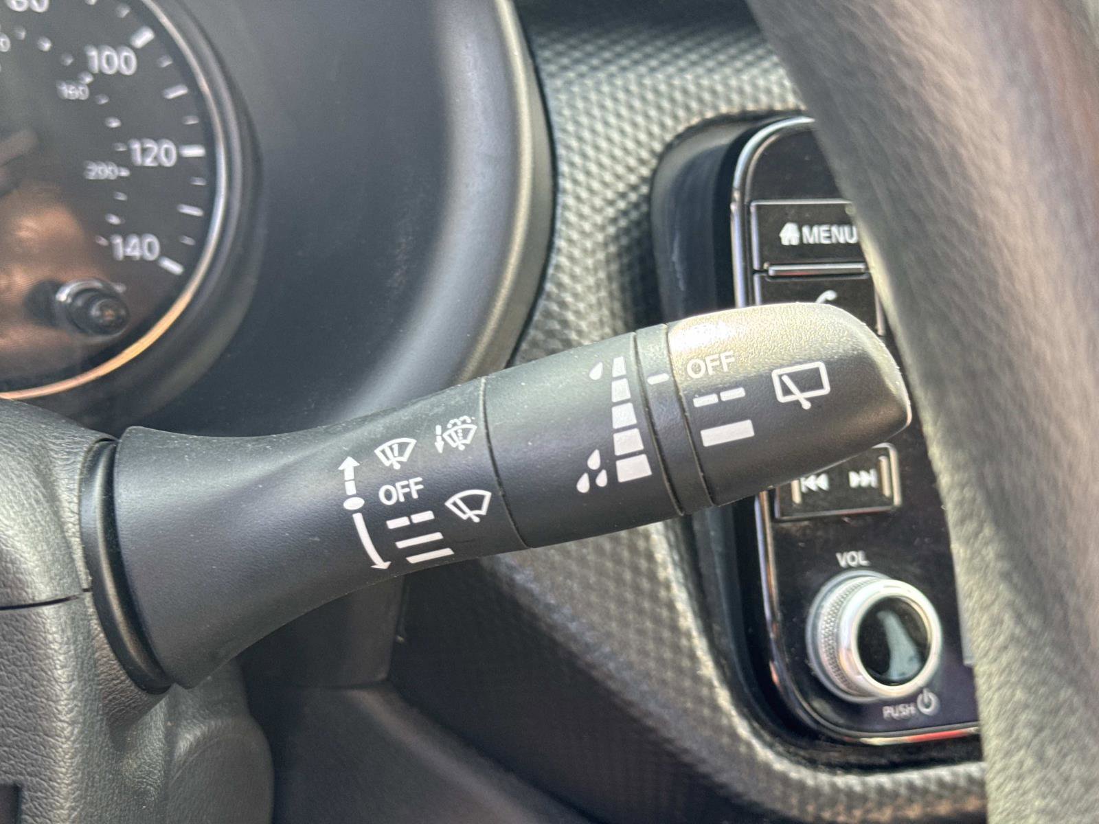 Used 2023 Nissan Kicks SV image 19