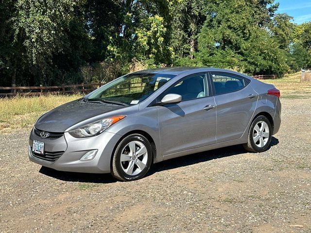 Used 2012 Hyundai Elantra GLS w/ Preferred Pkg 3 FWD image 4