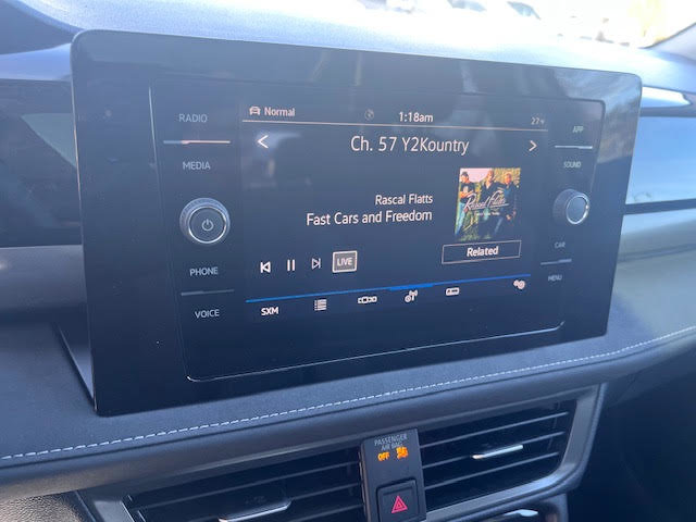 New 2026 Volkswagen Taos SE AWD/4WD image 10