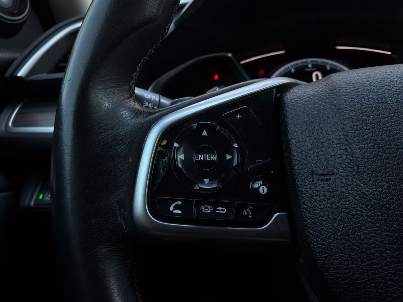 Used 2019 Honda Civic Touring image 42
