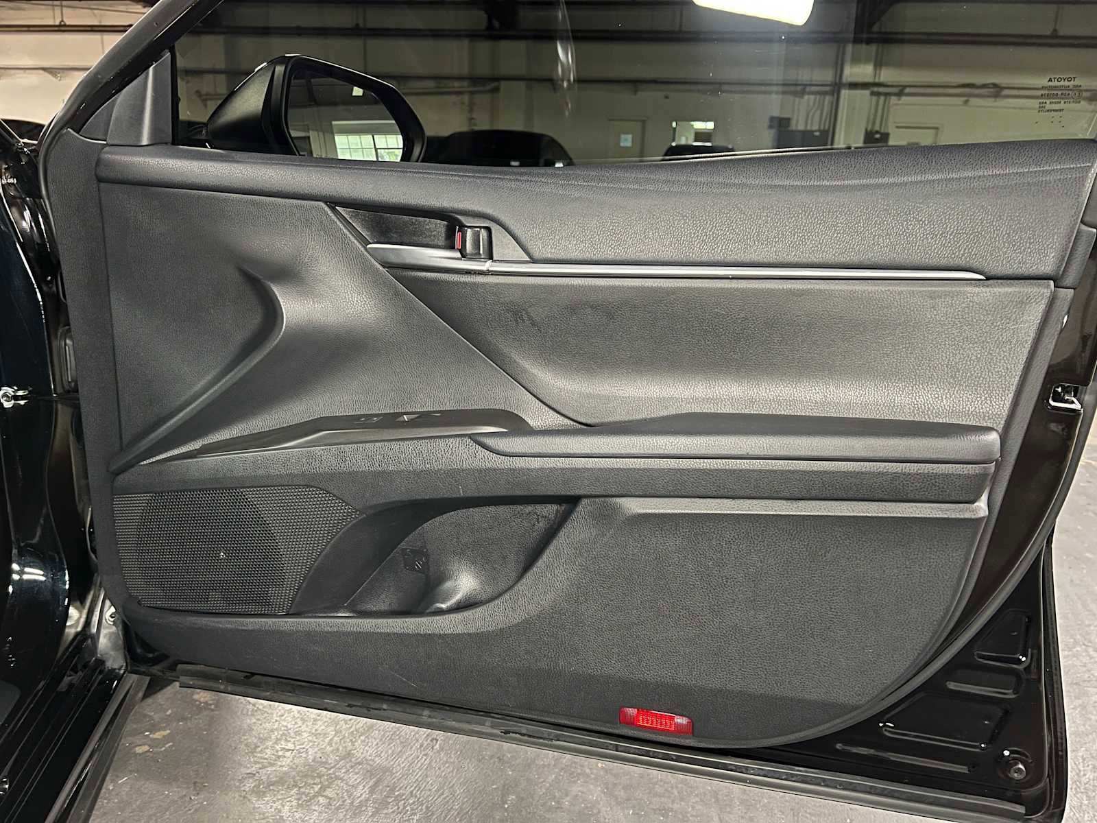Used 2024 Toyota Camry SE FWD image 10