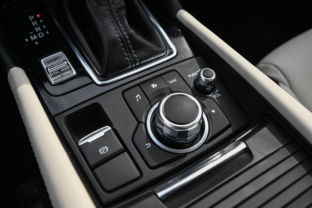 Used 2018 MAZDA MAZDA3 Grand Touring w/ Premium Equipment Package image 33