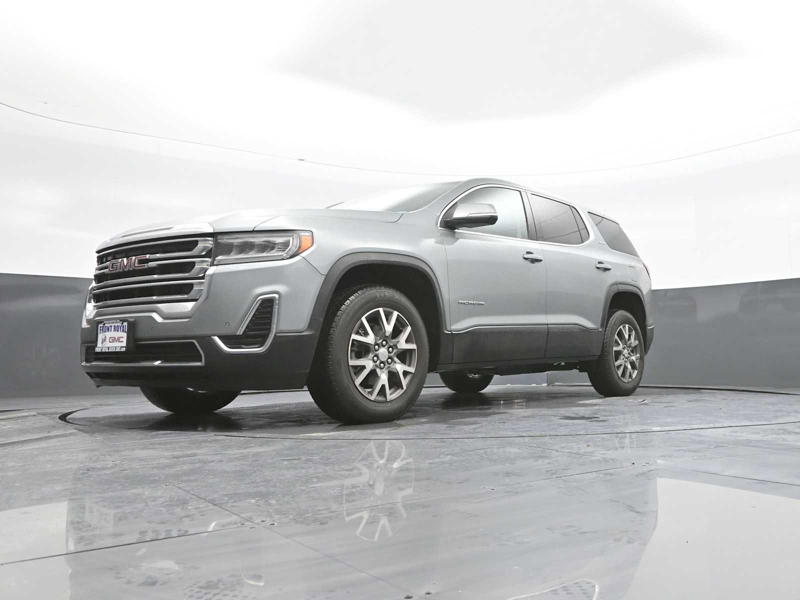 Used 2023 GMC Acadia SLE image 40