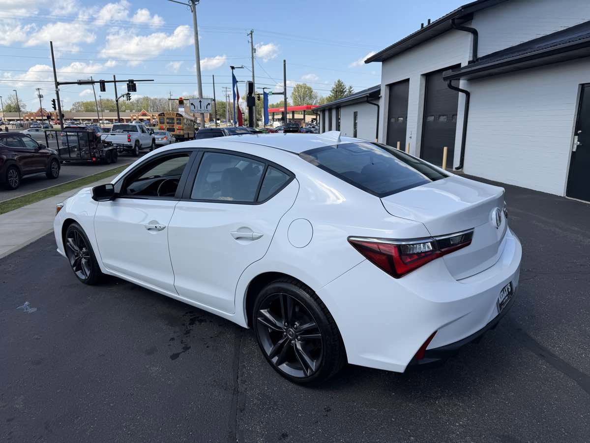 Used 2019 Acura ILX FWD image 3