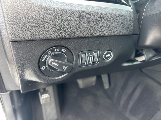 Used 2023 Chrysler 300 S RWD image 18