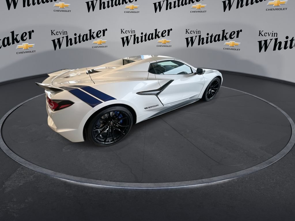 New 2027 Chevrolet Corvette Grand Sport w/ Z52 Sport Performance Package RWD image 8