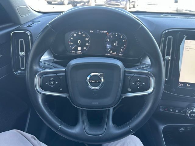 Used 2019 Volvo XC40 T5 Momentum AWD/4WD image 19