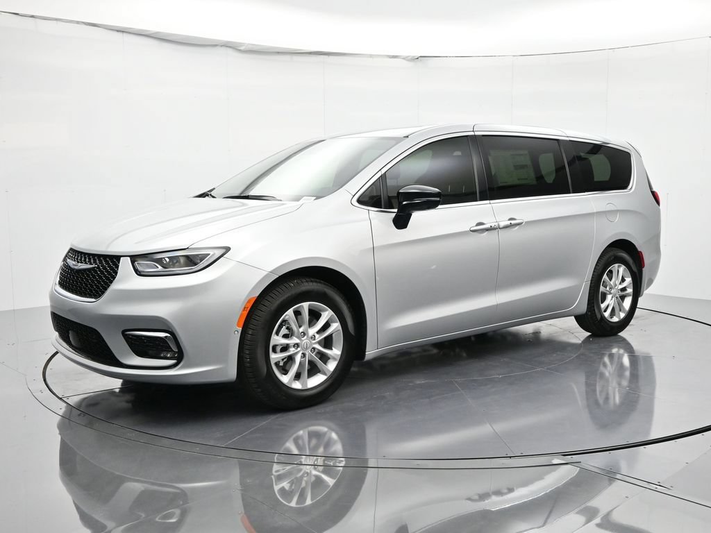 New 2026 Chrysler Pacifica Select FWD image 1