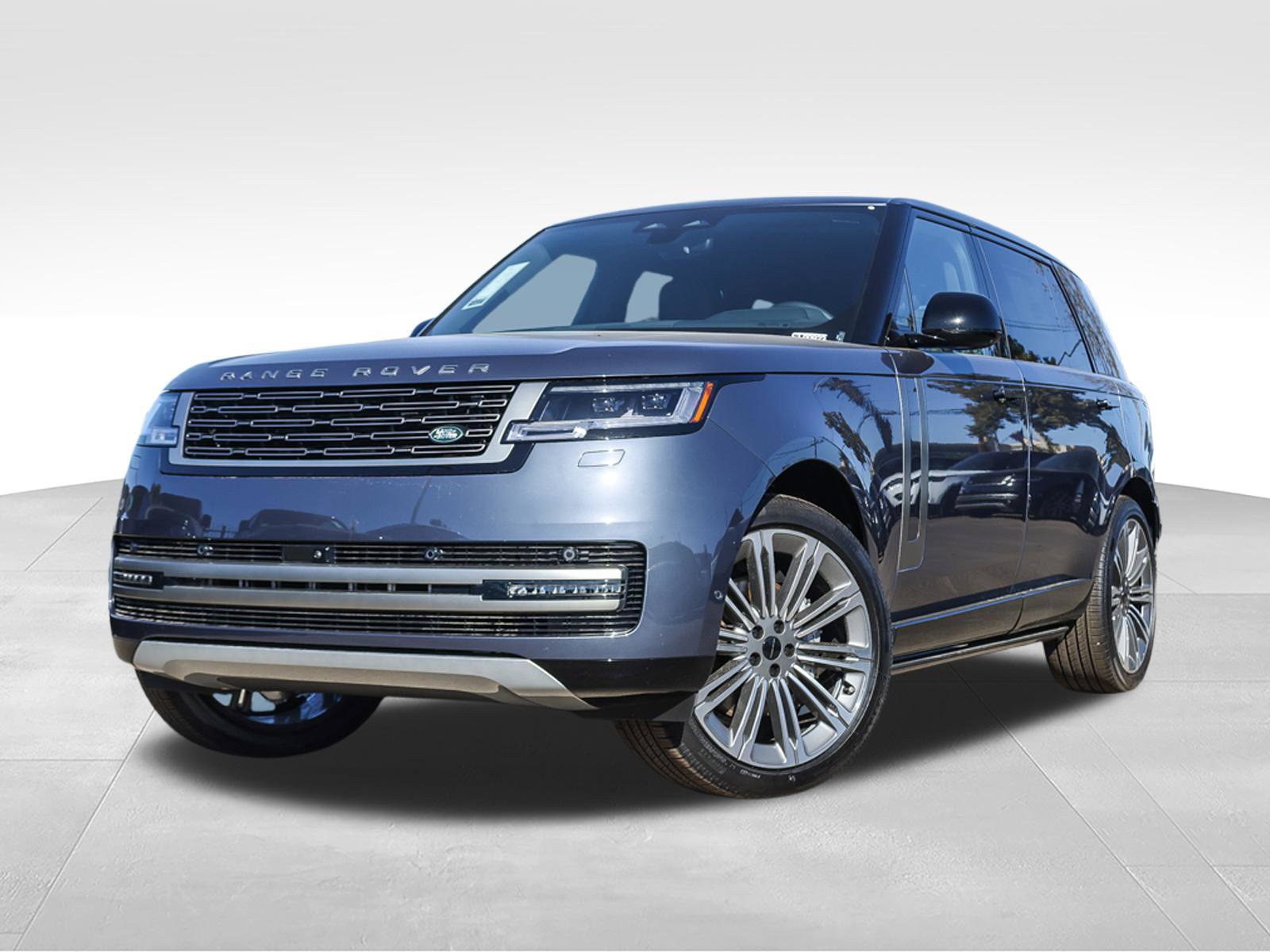 New 2026 Land Rover Range Rover Long Wheelbase SE