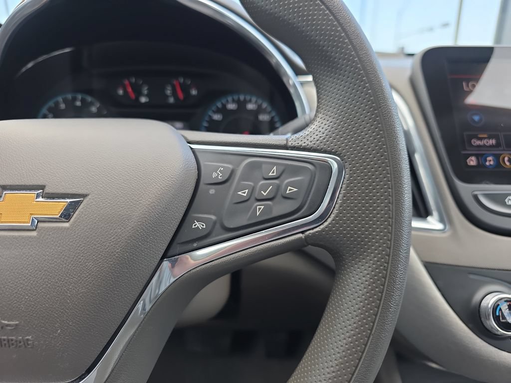 Used 2021 Chevrolet Malibu LT FWD image 14