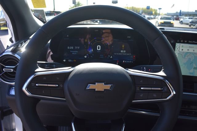 Used 2025 Chevrolet Equinox LT FWD image 30