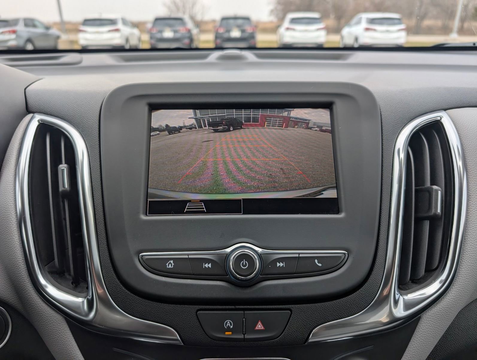 Used 2024 Chevrolet Equinox LS w/ LS Convenience Package image 18