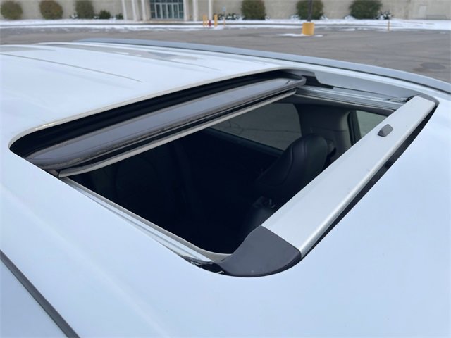 Used 2023 Toyota Highlander XLE image 22