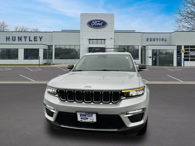 Used 2023 Jeep Grand Cherokee Limited w/ Luxury Tech Group II AWD/4WD image 7
