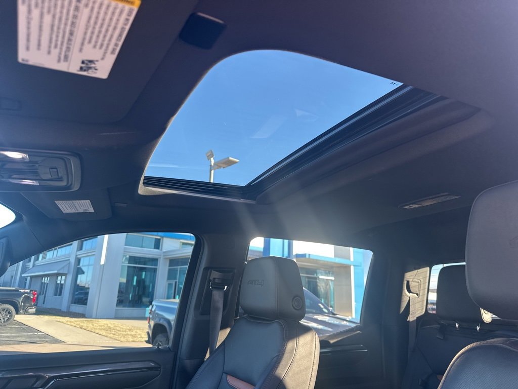 Used 2024 GMC Sierra 1500 AT4 w/ Technology Package image 15