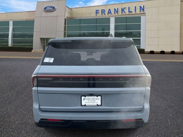 New 2026 Lincoln Navigator L Premier image 6