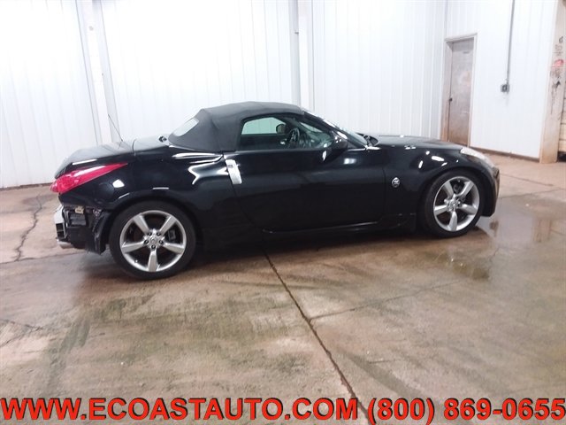 Used 2006 Nissan 350Z Touring image 2