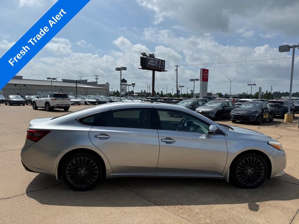 Used 2016 Toyota Avalon Touring FWD image 6