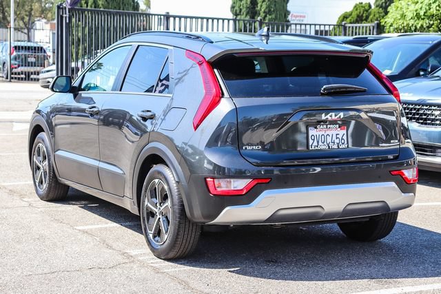 Certified 2025 Kia Niro EX FWD image 8