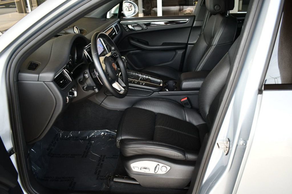 Used 2018 Porsche Macan image 39