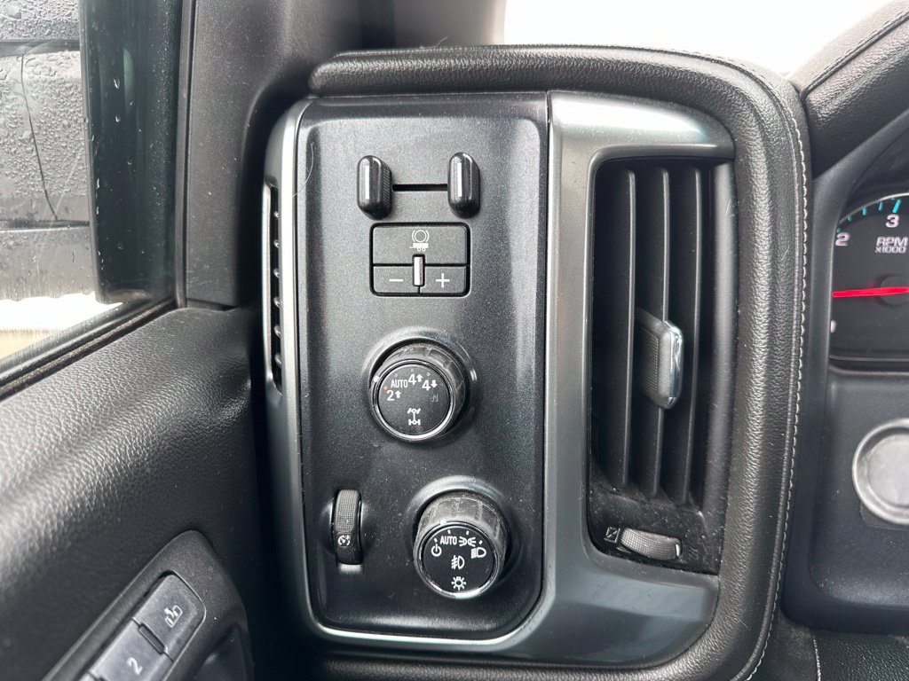 Used 2017 Chevrolet Silverado 1500 LTZ w/ LTZ Plus Package AWD/4WD image 37