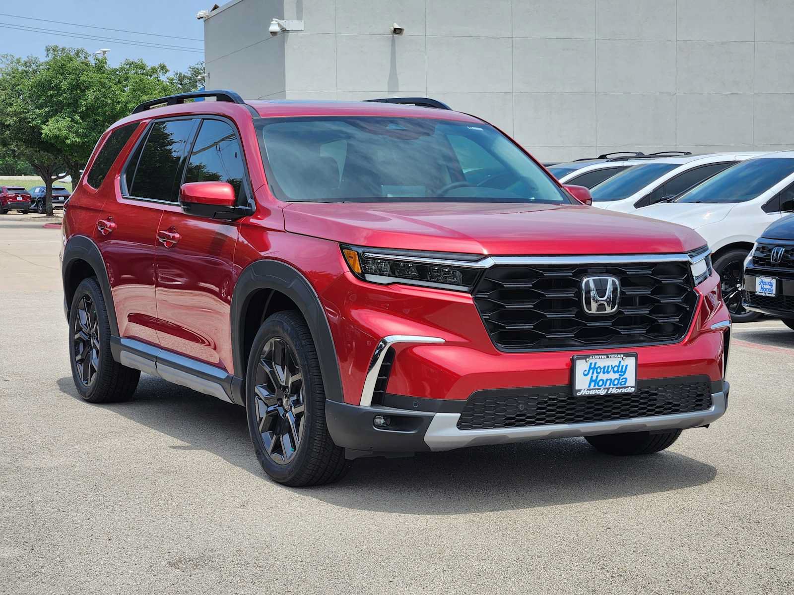 New 2025 Honda Pilot Touring video 2