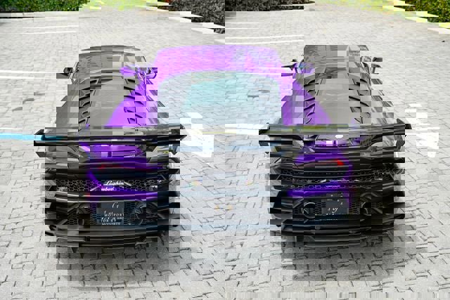 Used 2021 Lamborghini Huracan EVO image 23
