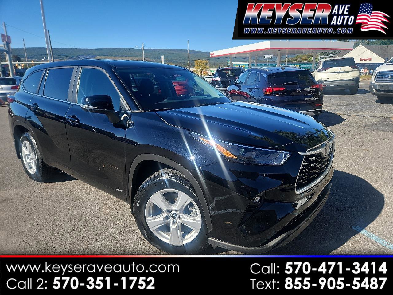 Used 2023 Toyota Highlander LE image 1