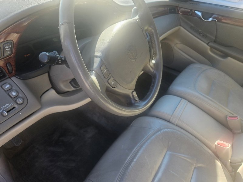Used 2001 Cadillac De Ville w/ Comfort/Convenience Pkg image 12