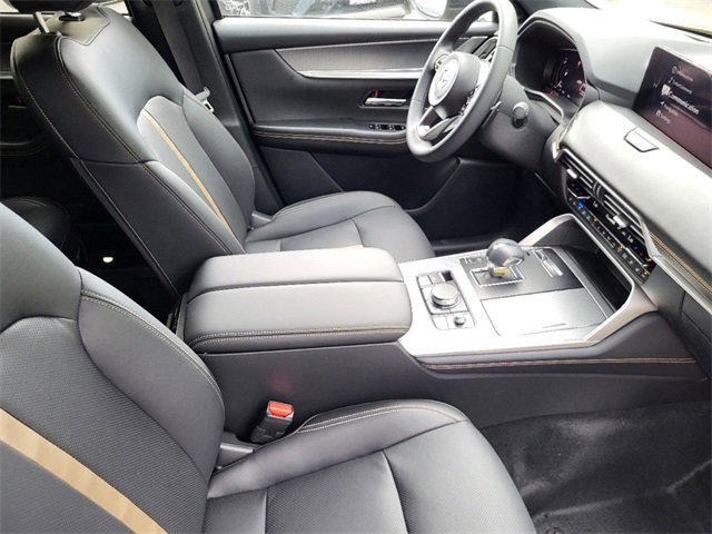 New 2025 MAZDA CX-70 Plug-In Hybrid w/ Premium Plus image 17