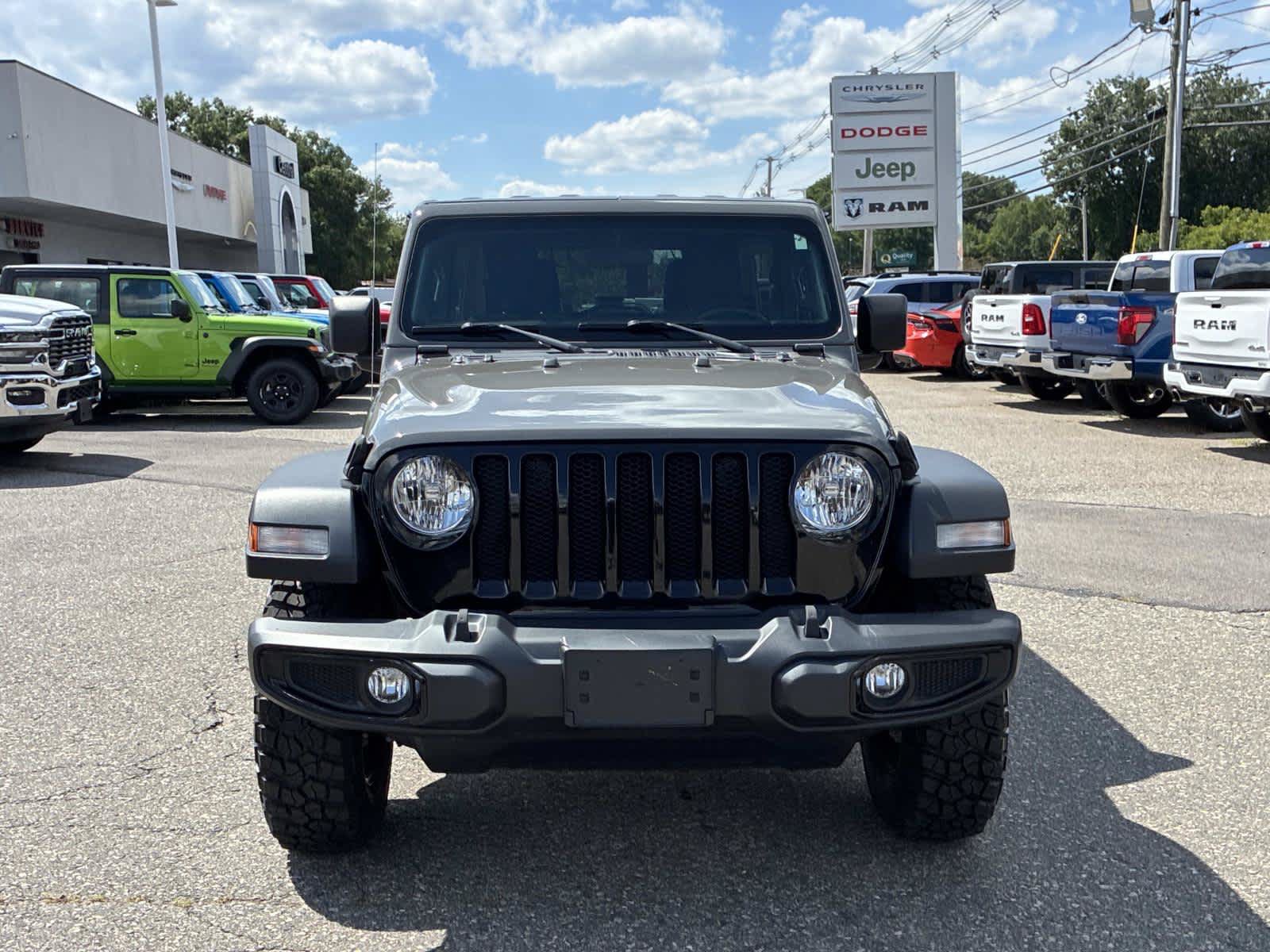 Used 2022 Jeep Wrangler Unlimited Sport AWD/4WD image 2