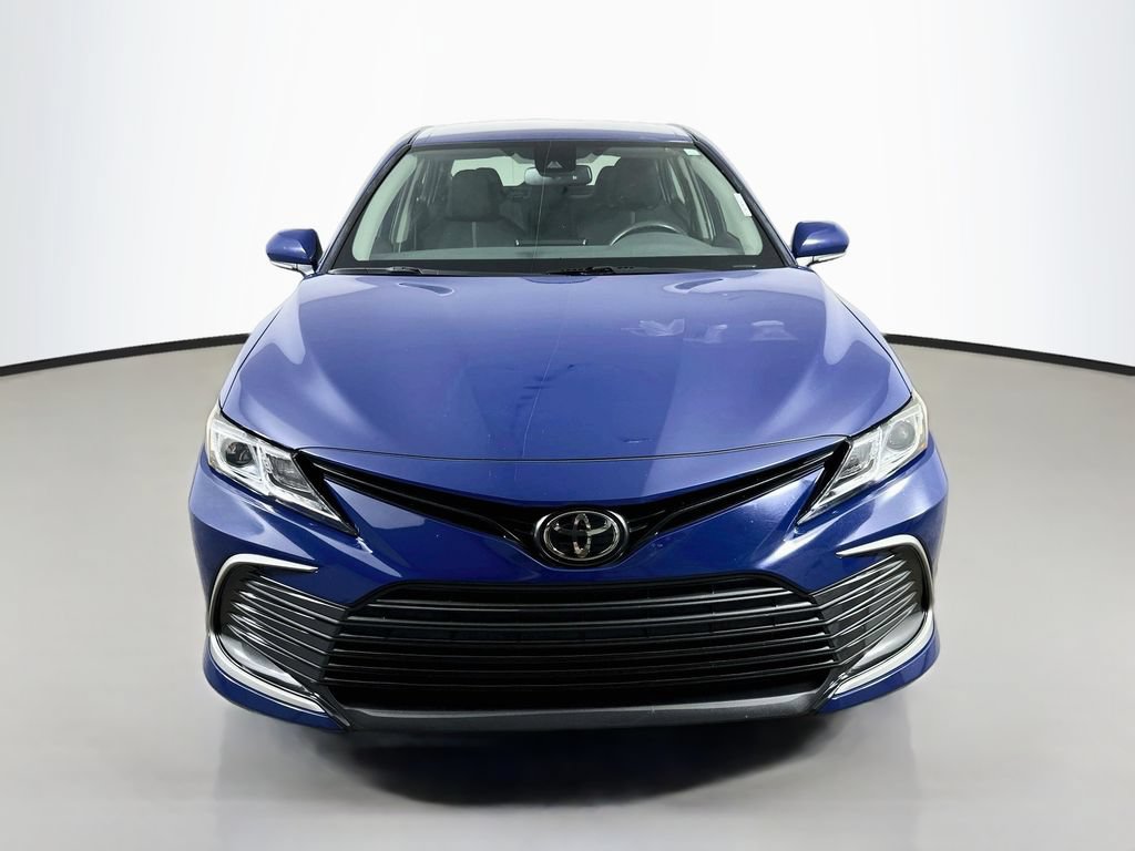 Used 2024 Toyota Camry LE w/ Convenience Package FWD image 2