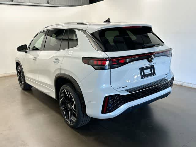 New 2026 Volkswagen Tiguan SEL R-Line AWD/4WD image 30