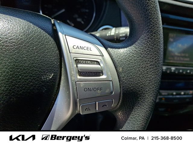 Used 2014 Nissan Rogue SV AWD/4WD image 22