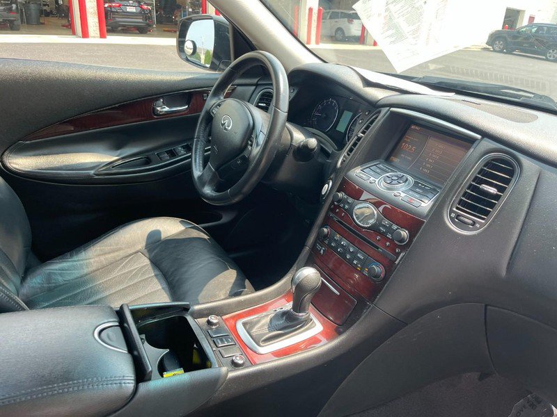 Used 2016 INFINITI QX50 AWD w/ Premium Package image 6