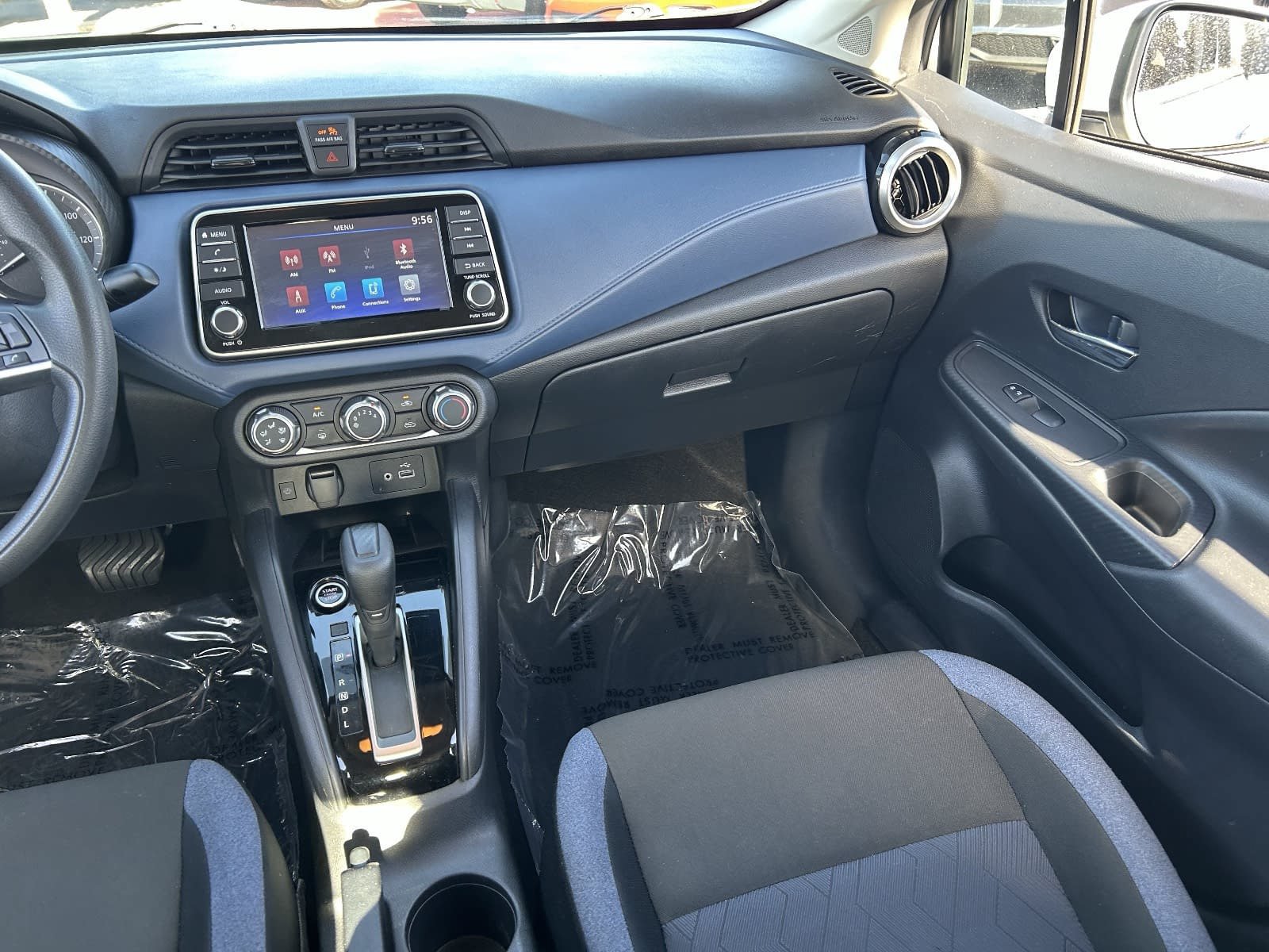 Used 2025 Nissan Versa SV FWD image 19