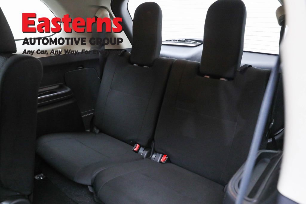 Used 2020 Mitsubishi Outlander ES image 25